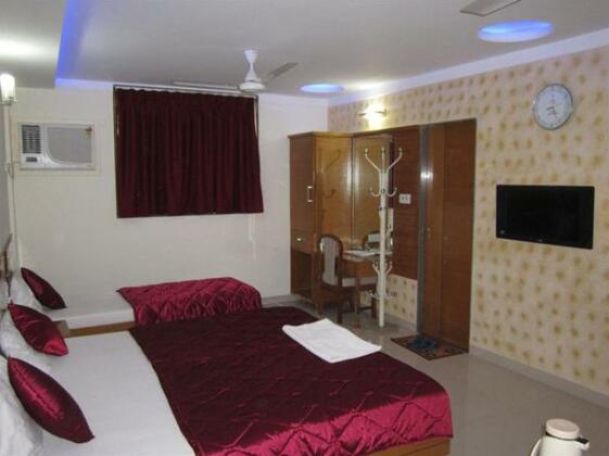 Hotel Sarita - Photo2