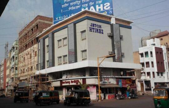Hotel Zenith Surat - Photo4
