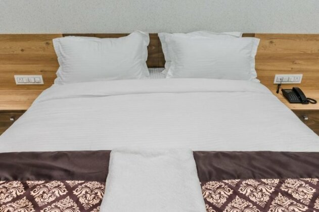 Meridian Hotel & Banquet - Photo5