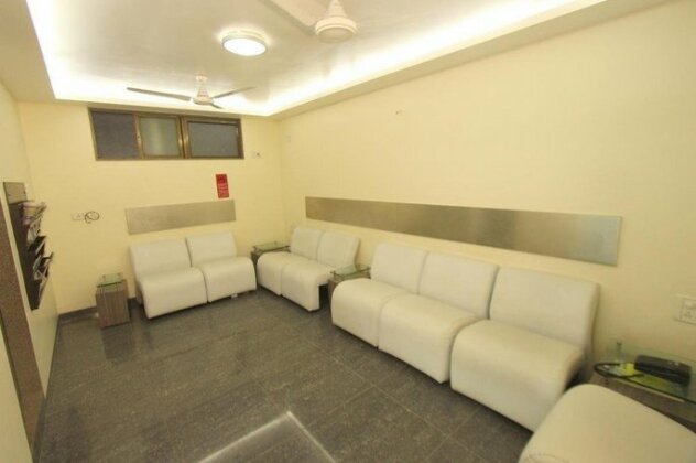 OYO 1377 Hotel Alfa - Photo3