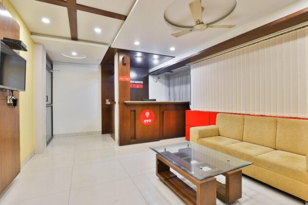 OYO 22419 Hotel Summit - Photo2