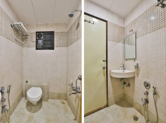 OYO 22419 Hotel Summit - Photo4