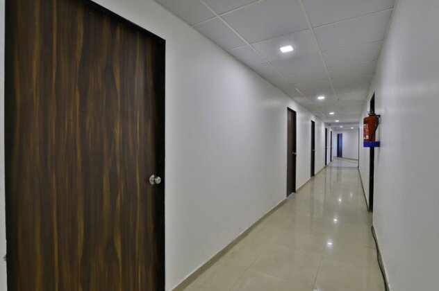 OYO Flagship 29995 Aqua Corridor - Photo3