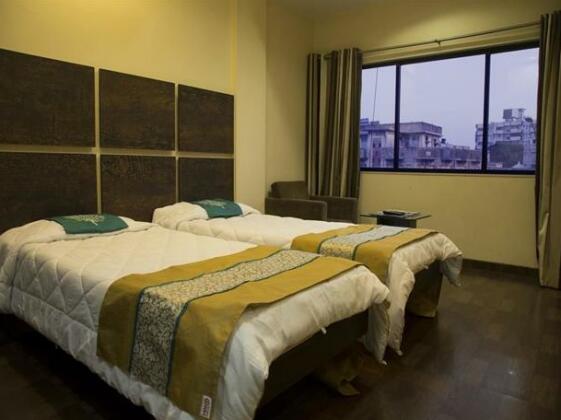 OYO Rooms Athwa Gate Surat - Photo5