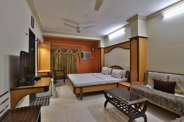 SPOT ON 38644 Hotel Jeevandhara - Photo2