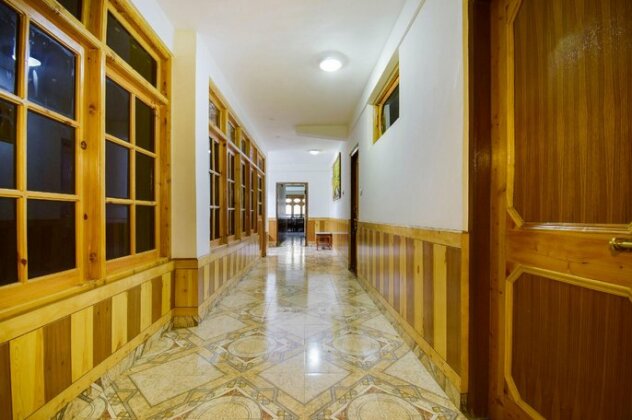 OYO 49952 Hotel Snow Leopard - Photo2