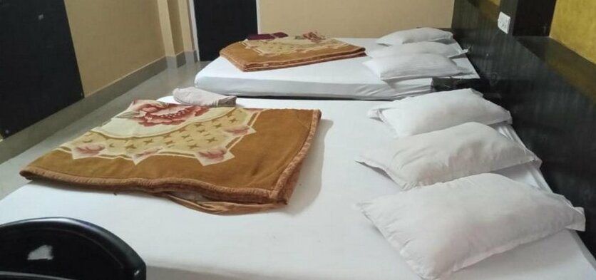 Hotel Tara Tarapith - Photo4