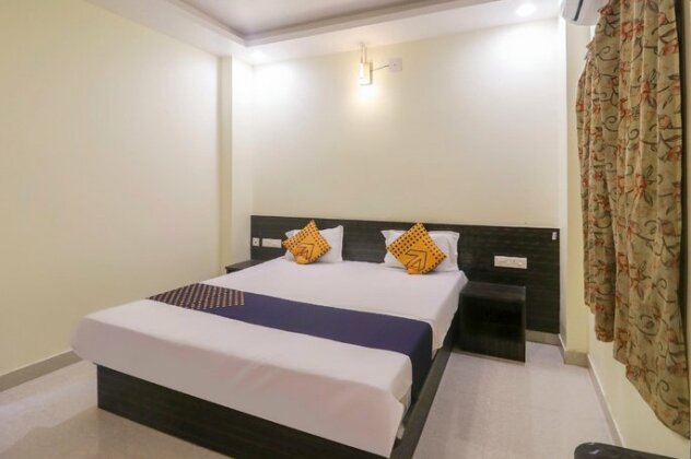 SPOT ON 48138 Apurba Dutta Guest House - Photo2