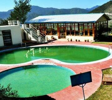 Classic Hilltop Resort