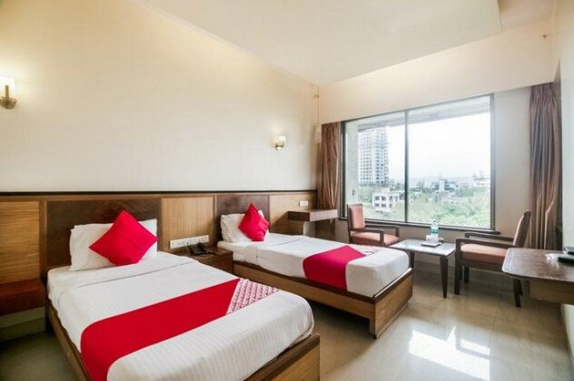 OYO 41076 Hotel Dhiraj Residency - Photo2