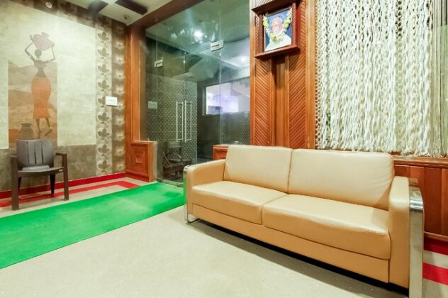 OYO 65612 Hotel NPK Grand