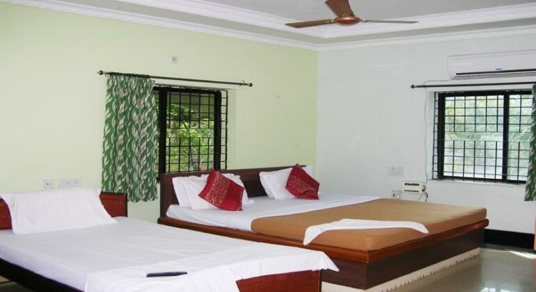 Brindavan Tamilnadu Guest House - Photo4
