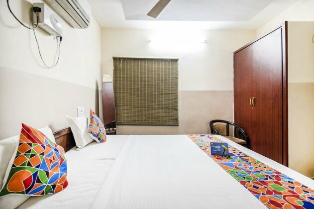 FabHotel Aditya Yatri Nivas - Photo5