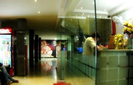 Hotel Brundavan Residency - Photo2