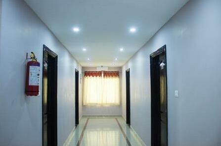Hotel Kola Grand - Photo3