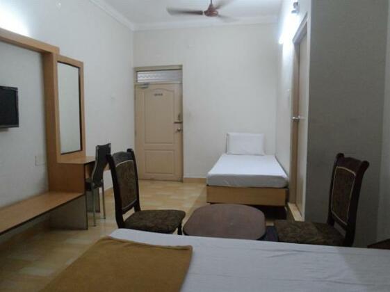Hotel Pasuparthy Residency - Photo2
