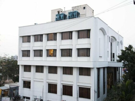 OYO 1081 Hotel Sindhu International