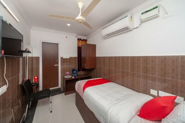 OYO 27775 Hotel Srinivasa Residency - Photo5