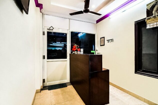 OYO 37872 Gk Residency - Photo3