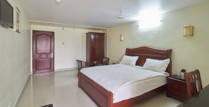 OYO 8260 PSR Hotel - Photo3