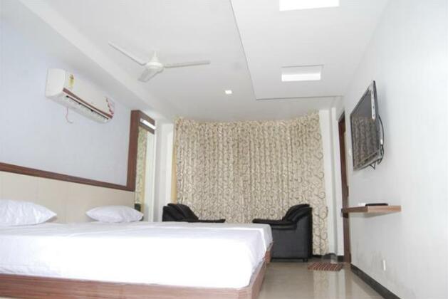 Vijayalakshmi Hotel - Photo4