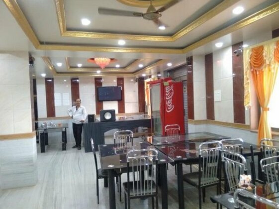Hotel Shiv Swapnapurti - Photo4