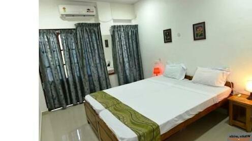 Kovalam Whitepride - Photo4