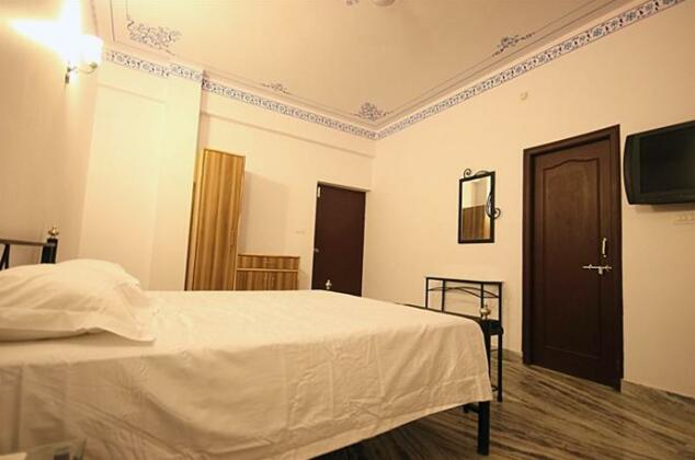 Hotel Devi Palace - Photo3