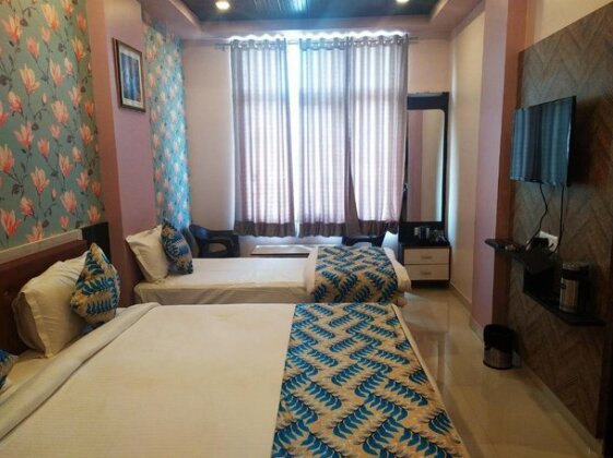 Hotel Oasis Park Udaipur