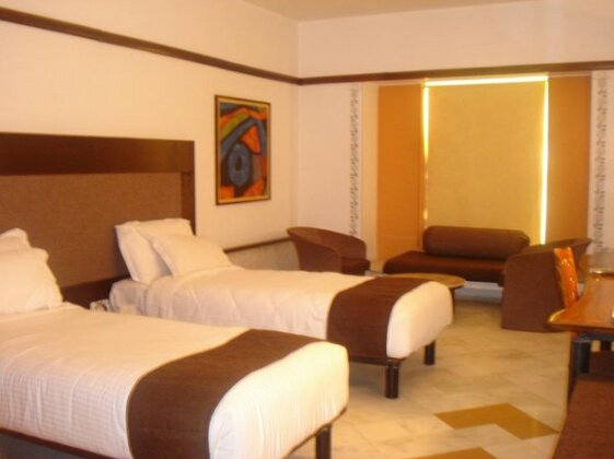 Hotel Paras Mahal - Photo3