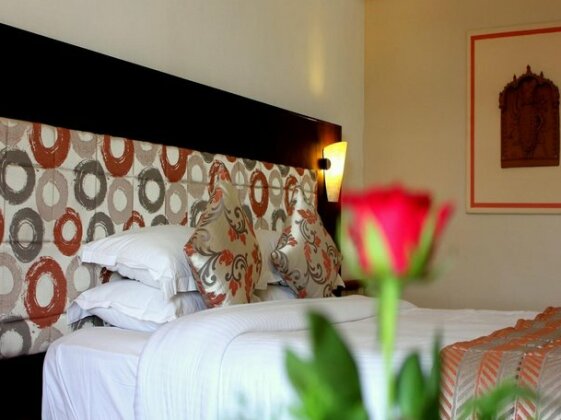 Hotel Paras Mahal - Photo5