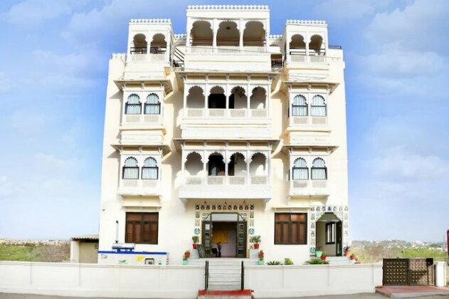 Hotel Royal Pratap Niwas