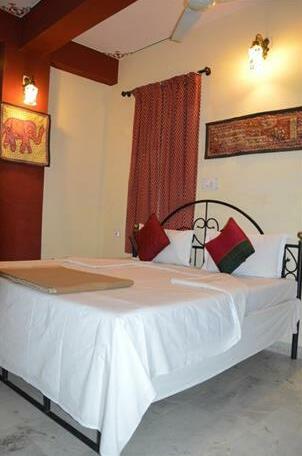 Lake View Guest House Udaipur - Photo2