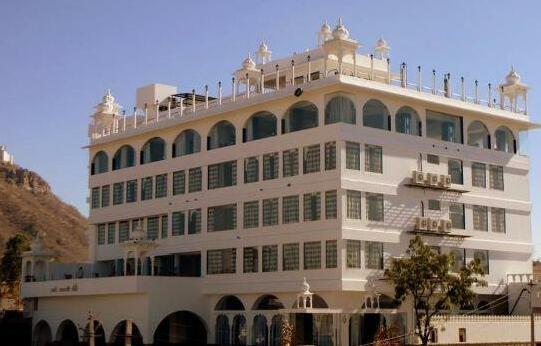 Mewargarh - Red Tullip Hotels