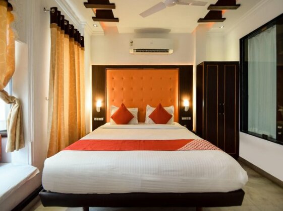 OYO 1422 Hotel Mandiram Palace - Photo4