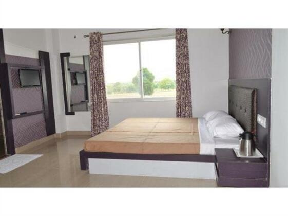 Vista Rooms at Lakhawali - Photo4