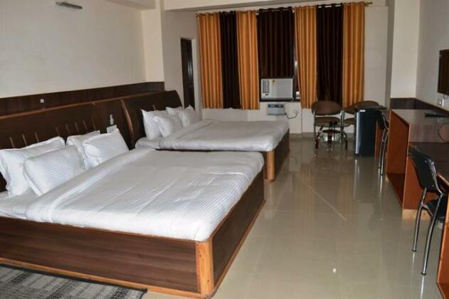 Hotel Singh Axis