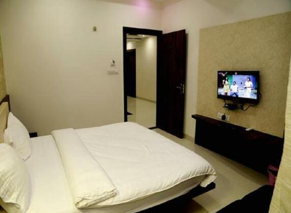 Hotel Kamad Giri Ujjain - Photo3