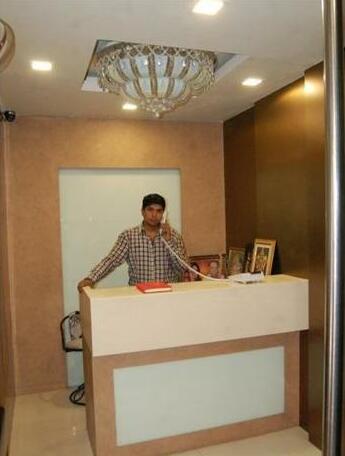 Hotel Poonam Palace - Photo2