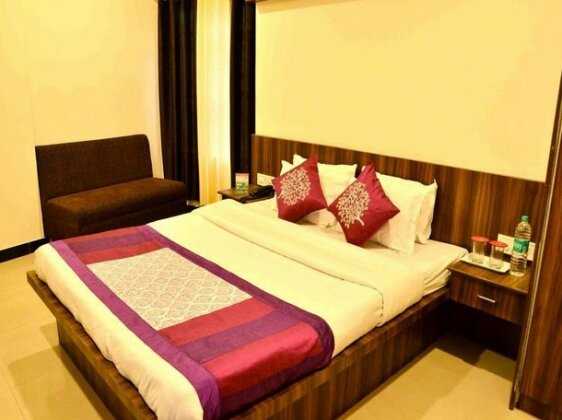 OYO 2520 Hotel Ashoka Palace - Photo5