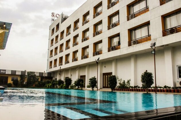 Solitaire Hotel And Resorts - Photo3