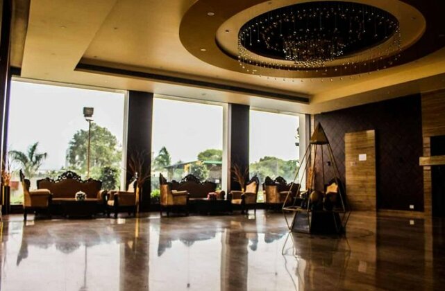 Solitaire Hotel And Resorts - Photo5