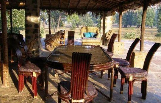 Junglemantra Resorts - Photo2