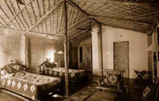 Junglemantra Resorts - Photo4