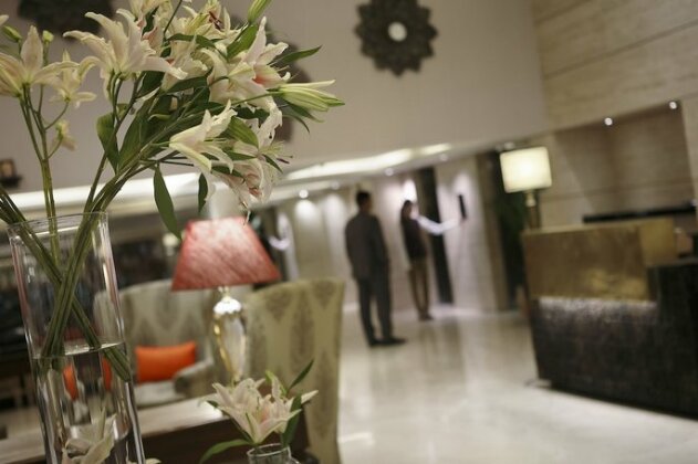 Grand Mercure Vadodara Surya Palace - Photo2