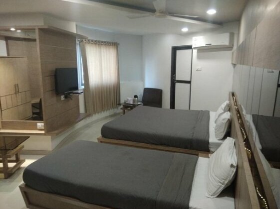 Hotel Amber Vadodara - Photo4