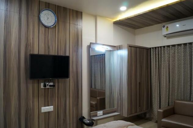 Hotel Midtown Vadodara - Photo3