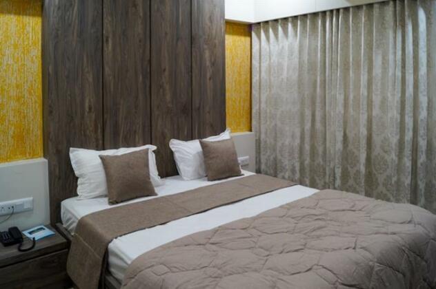 Hotel Midtown Vadodara - Photo5