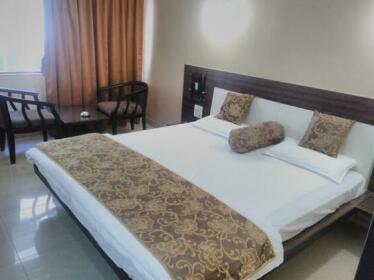 Hotel Savshanti Towers