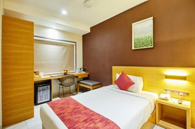 Hotel Suba Elite - Photo2